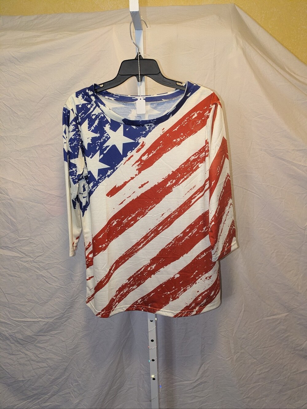 Patriotic American Flag Distressed Print Top 3/4 Sleeve Large Fourth of July USA